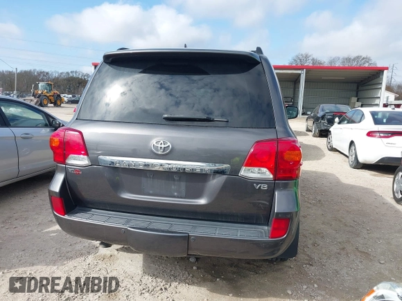 2013 Toyota Land Cruiser with VIN JTMHY7AJ3D4010242, listed as a IAAI auction lot 41461988 with 187,623 mi miles. Bid and sale history available at carsss.com. Image 17.