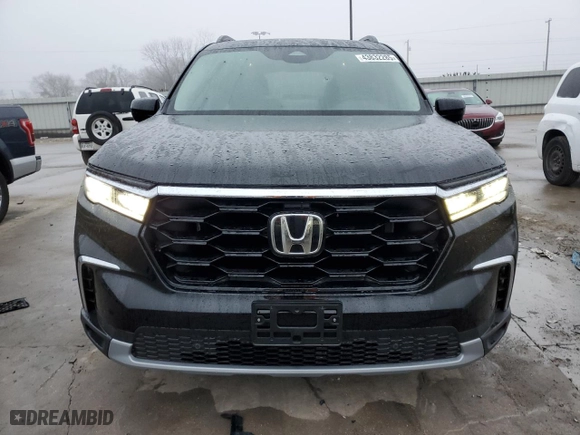 2025 Honda Pilot Touring with VIN 5FNYG2H76SB009916, listed as a Copart auction lot 43832285 with 2,998 mi miles and Salvage Title. Bid and sale history available at carsss.com. Image 5.