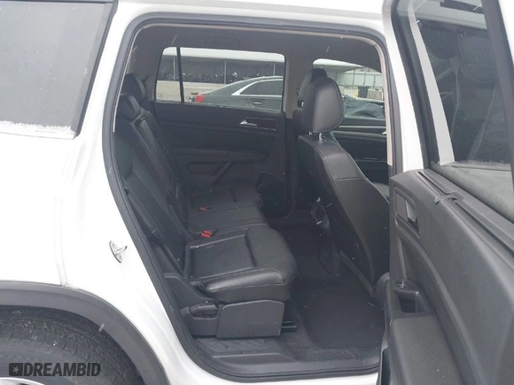 2019 Volkswagen Atlas 3.6L V6 SE w/Technology with VIN 1V2WR2CA6KC514743, listed as a IAAI auction lot 41589325 with 87,035 mi miles. Bid and sale history available at carsss.com. Image 8.