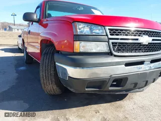 2006 Chevrolet Silverado 1500 Work Truck with VIN 3GCEC14X26G251343, listed as a IAAI auction lot 41665402 with 141,467 mi miles. Bid and sale history available at carsss.com. Image 20.