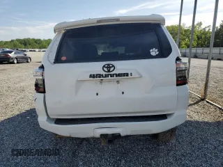 2022 Toyota 4Runner SR5 with VIN JTEMU5JR0N6009135, listed as a Copart auction lot 53543675 with 35,780 mi miles and Salvage title. Bid and sale history available at DreamBid. Image 6.