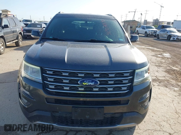 2017 Ford Explorer XLT z VIN 1FM5K7D8XHGC54063, wystawiony jako IAAI lot #42076830 z przebiegiem 115 686 mil mil oraz . Historia ofert i sprzedaży dostępna na DreamBid. Obrazek 6.