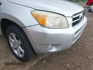 2008 Toyota RAV4 Limited with VIN JTMBD31V586066982, listed as a IAAI auction lot 42782340 with 113,616 mi miles and . Bid and sale history available at DreamBid. Image 6.