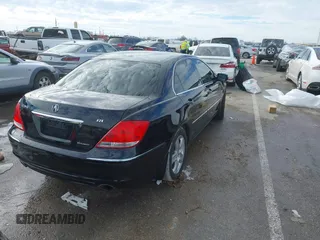 2008 Acura RL Tech Pkg with VIN JH4KB16608C001517, listed as a IAAI auction lot 41305313 with 220,509 mi miles. Bid and sale history available at carsss.com. Image 4.