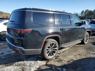 2022 Jeep Wagoneer Series II with VIN 1C4SJVBT4NS183828, listed as a Copart auction lot 45370365 with 38,870 mi miles and Salvage Title. Bid and sale history available at DreamBid. Image 3.