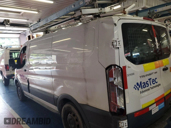 2015 Ford Transit Cargo с VIN 1FTNE1YM5FKB01049, выставлен на аукционе IAAI как лот 42844537 с пробегом 260 686 миль миль и . История ставок и продаж доступна на DreamBid. Изображение 22.