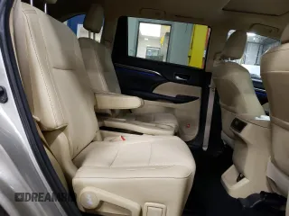 2016 Toyota Highlander Hybrid Limited with VIN 5TDDCRFHXGS015901, listed as a Copart auction lot 76901913 with 100,228 mi miles. Bid and sale history available at carsss.com. Image 11.