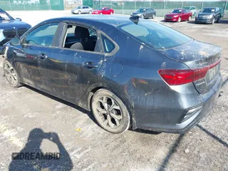 2019 Kia Forte LXS с VIN 3KPF24AD4KE092608, выставлен на аукционе IAAI как лот 41654929 с пробегом 99 172 миль миль и . История ставок и продаж доступна на DreamBid. Изображение 3.