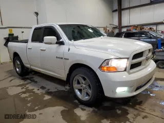2009 Dodge Ram 1500 ST with VIN 1D3HB18T29S808764, listed as a Copart auction lot 84760094 with 291,165 mi miles and Clean Title. Bid and sale history available at carsss.com. Image 4.