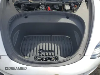 2022 Tesla Model 3 z VIN 5YJ3E1EA4NF354750, wystawiony jako Copart lot #44430085 z przebiegiem 29 507 mil mil oraz Szkoda całkowita • Salvage title. Historia ofert i sprzedaży dostępna na DreamBid. Obrazek 12.