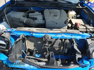 2021 Toyota Tacoma SR5 с VIN 3TMDZ5BN5MM106279, выставлен на аукционе Copart как лот 71455135 с пробегом 60 923 миль миль и Списание • Salvage title. История ставок и продаж доступна на DreamBid. Изображение 16.