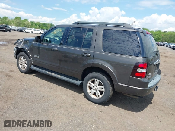 2007 Ford Explorer XLT с VIN 1FMEU73EX7UB12894, выставлен на аукционе IAAI как лот 42219867 с пробегом 99 502 миль миль и . История ставок и продаж доступна на DreamBid. Изображение 3.