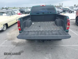 2005 Chevrolet Silverado 1500 LS with VIN 2GCEC19T151306636, listed as a IAAI auction lot 42068068 with 171,825 mi miles and . Bid and sale history available at DreamBid. Image 13.