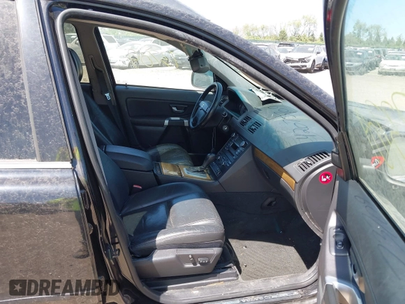2008 Volvo XC90 I6 with VIN YV4CZ982081485093, listed as a IAAI auction lot 42073709 with 181,703 mi miles and . Bid and sale history available at DreamBid. Image 5.