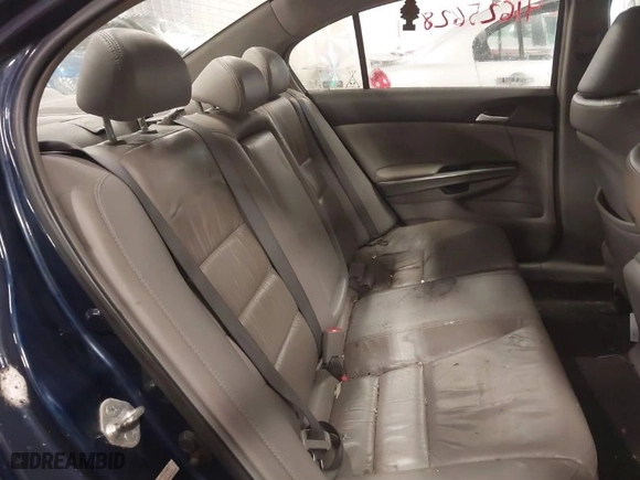 2009 Honda Accord Sdn EX-L with VIN 1HGCP26819A093542, listed as a IAAI auction lot 41625628 with 132736 miles. Bid and sale history available at carsss.com. Image 8.