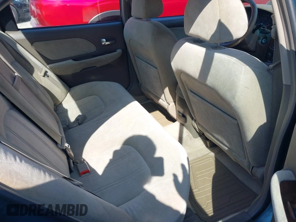 2005 Hyundai Sonata GLS with VIN KMHWF35H65A111352, listed as a IAAI auction lot 42006083 with 283,261 mi miles. Bid and sale history available at carsss.com. Image 8.