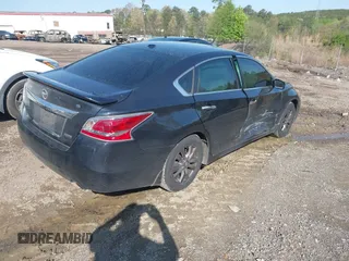 2015 Nissan Altima SL z VIN 1N4AL3AP2FC582611, wystawiony jako IAAI lot #41933626 z przebiegiem 142 137 mil mil oraz . Historia ofert i sprzedaży dostępna na DreamBid. Obrazek 4.