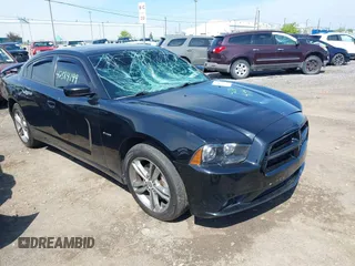 2013 Dodge Charger RT Max z VIN 2C3CDXDT7DH532396, wystawiony jako IAAI lot #42384199 z przebiegiem 153 048 mil mil oraz . Historia ofert i sprzedaży dostępna na DreamBid. Obrazek 1.