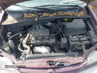 1998 Toyota Sienna LE with VIN 4T3ZF13C5WU010268, listed as a IAAI auction lot 42100402 with 258,934 mi miles. Bid and sale history available at carsss.com. Image 10.