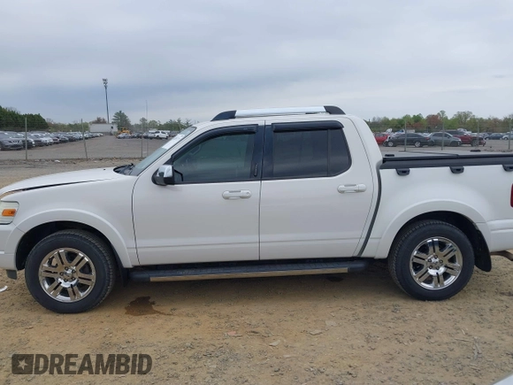 2008 Ford Explorer Sport Trac Limited z VIN 1FMEU53E18UA41560, wystawiony jako IAAI lot #42005271 z przebiegiem 98 970 mil mil oraz . Historia ofert i sprzedaży dostępna na DreamBid. Obrazek 14.