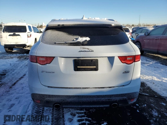 2019 Jaguar F-Pace 30t Portfolio with VIN SADCN2GX5KA365434, listed as a Copart auction lot 41701755 with 59,124 mi miles and Salvage title. Bid and sale history available at DreamBid. Image 6.