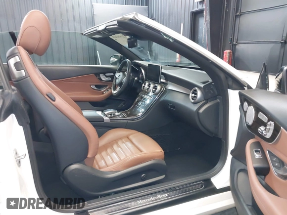 2018 Mercedes-Benz C 300 with VIN WDDWK4KB6JF646464, listed as a IAAI auction lot 42150269 with 40,618 mi miles and . Bid and sale history available at DreamBid. Image 5.