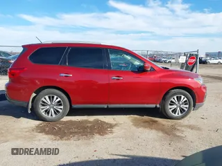 2017 Nissan Pathfinder SV with VIN 5N1DR2MMXHC650993, listed as a IAAI auction lot 41460677 with 176,033 mi miles. Bid and sale history available at carsss.com. Image 13.
