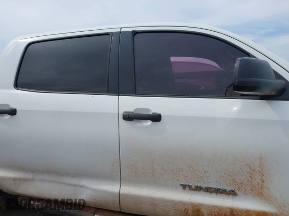 2013 Toyota Tundra z VIN 5TFDW5F13DX275744, wystawiony jako IAAI lot #41689927 z przebiegiem 259 732 mil mil oraz . Historia ofert i sprzedaży dostępna na DreamBid. Obrazek 13.