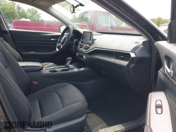 2019 Nissan Altima S z VIN 1N4BL4BVXKC103689, wystawiony jako IAAI lot #42353261 z przebiegiem 187 338 mil mil oraz . Historia ofert i sprzedaży dostępna na DreamBid. Obrazek 5.
