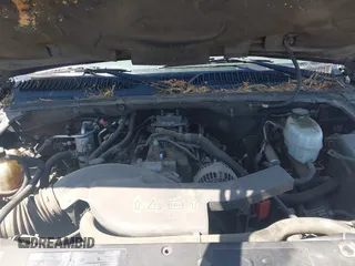 2005 Chevrolet Tahoe LS z VIN 1GNEK13T85J120343, wystawiony jako IAAI lot #42059003 z przebiegiem 244 834 mil mil oraz . Historia ofert i sprzedaży dostępna na DreamBid. Obrazek 10.
