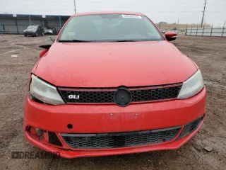 2011 Volkswagen Jetta SE with VIN 3VWDZ7AJ9BM058662, listed as a Copart auction lot 59530225 with 158,192 mi miles and Salvage title. Bid and sale history available at DreamBid. Image 5.