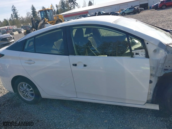 2020 Toyota Prius L Eco with VIN JTDKARFU5L3124692, listed as a IAAI auction lot 42019339 with 178,081 mi miles. Bid and sale history available at carsss.com. Image 14.