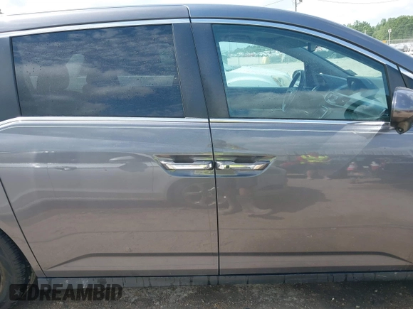2014 Honda Odyssey EX-L with VIN 5FNRL5H69EB075115, listed as a IAAI auction lot 42046386 with 200,340 mi miles and . Bid and sale history available at carsss.com. Image 13.