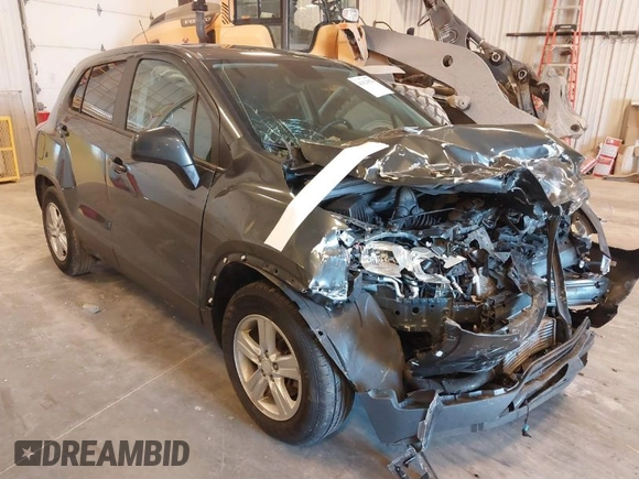 2020 Chevrolet Trax LS with VIN 3GNCJKSB5LL197234, listed as a IAAI auction lot 41821554 with 34,159 mi miles. Bid and sale history available at carsss.com. Image 1.