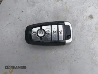 2022 Ford Explorer Platinum z VIN 1FM5K8HC6NGA72795, wystawiony jako IAAI lot #41955734 z przebiegiem 41 373 mil mil oraz . Historia ofert i sprzedaży dostępna na DreamBid. Obrazek 11.