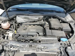 2018 Audi Q3 Premium z VIN WA1BCCFS7JR000434, wystawiony jako Copart lot #54719795 z przebiegiem 108 823 mil mil oraz Szkoda całkowita • Salvage title. Historia ofert i sprzedaży dostępna na DreamBid. Obrazek 12.