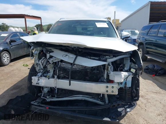 2024 Lexus TX 350 with VIN 5TDAAAB6XRS011638, listed as a IAAI auction lot 42012566 with 14,156 mi miles and . Bid and sale history available at DreamBid. Image 13.
