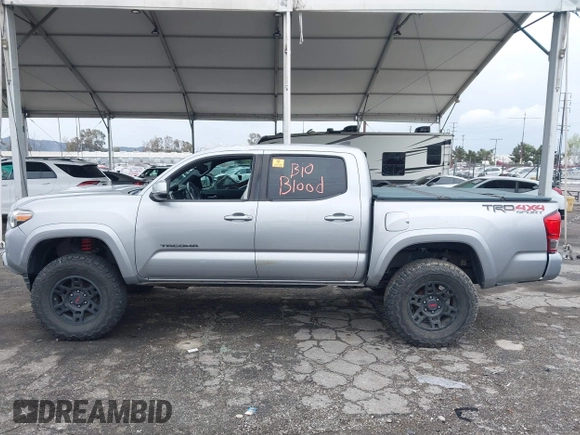 2017 Toyota Tacoma SR5 with VIN 3TMCZ5AN5HM060763, listed as a IAAI auction lot 41783899 with 93,926 mi miles. Bid and sale history available at carsss.com. Image 14.