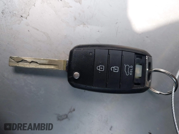 2019 Kia Sorento LX V6 with VIN 5XYPG4A57KG490476, listed as a IAAI auction lot 41867031 with 122,606 mi miles. Bid and sale history available at carsss.com. Image 11.
