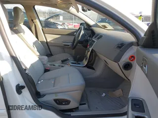 2007 Volvo S40 2.5L Turbo with VIN YV1MH682172304630, listed as a IAAI auction lot 41341542 with 133,594 mi miles. Bid and sale history available at carsss.com. Image 5.