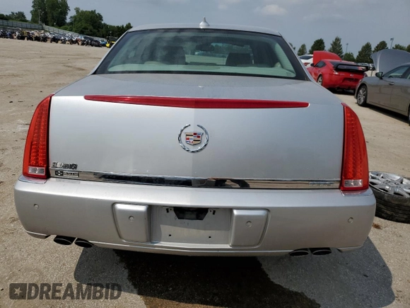 2010 Cadillac DTS w/1SC with VIN 1G6KD5EY0AU137459, listed as a Copart auction lot 62512914 with 197,058 mi miles and Salvage Title. Bid and sale history available at carsss.com. Image 6.