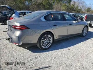 2024 BMW 5 Series 530i xDrive with VIN WBA53FJ04RCS54236, listed as a Copart auction lot 88450195 with 10,414 mi miles and Clean Title. Bid and sale history available at carsss.com. Image 3.