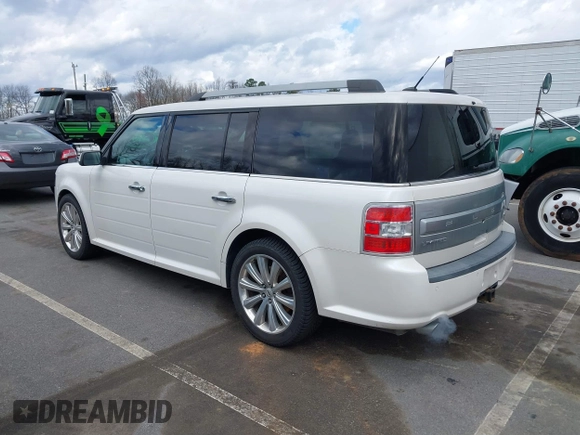 2013 Ford Flex Limited w/EcoBoost with VIN 2FMHK6DT4DBD14433, listed as a IAAI auction lot 41812699 with 231,866 mi miles. Bid and sale history available at carsss.com. Image 3.