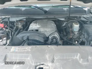 2010 Chevrolet Silverado 1500 LT with VIN 3GCRCSE08AG223581, listed as a IAAI auction lot 43101755 with 285,013 mi miles and . Bid and sale history available at DreamBid. Image 18.