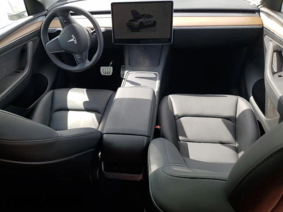 2023 Tesla Model Y Performance with VIN 7SAYGDEF8PF595178, listed as a Copart auction lot 46496995 with 39,057 mi miles and Non Repairable. Bid and sale history available at DreamBid. Image 8.