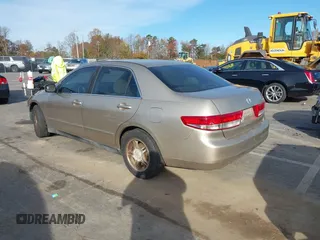 2004 Honda Accord LX с VIN 1HGCM56384A040487, выставлен на аукционе IAAI как лот 40834172 с пробегом 264 707 миль миль и . История ставок и продаж доступна на DreamBid. Изображение 3.