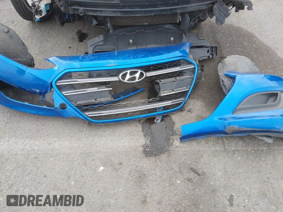 2017 Hyundai Elantra z VIN KMHD35LH8HU379319, wystawiony jako IAAI lot #41895779 z przebiegiem 80 918 mil mil oraz . Historia ofert i sprzedaży dostępna na DreamBid. Obrazek 12.