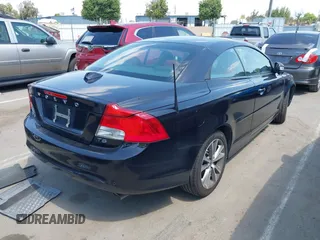 2011 Volvo C70 с VIN YV1672MC9BJ118738, выставлен на аукционе IAAI как лот 42164248 с пробегом 67 033 миль миль и . История ставок и продаж доступна на DreamBid. Изображение 4.