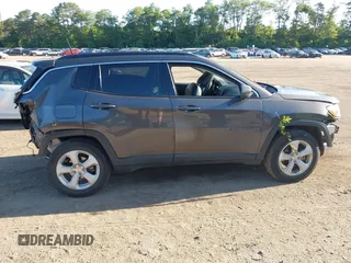2018 Jeep Compass Latitude z VIN 3C4NJDBB7JT400246, wystawiony jako IAAI lot #42515966 z przebiegiem 39 094 mil mil oraz . Historia ofert i sprzedaży dostępna na DreamBid. Obrazek 13.