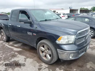2015 Ram 1500 Lone Star z VIN 1C6RR6GT6FS514407, wystawiony jako IAAI lot #42077202 z przebiegiem 171 268 mil mil oraz . Historia ofert i sprzedaży dostępna na DreamBid. Obrazek 1.